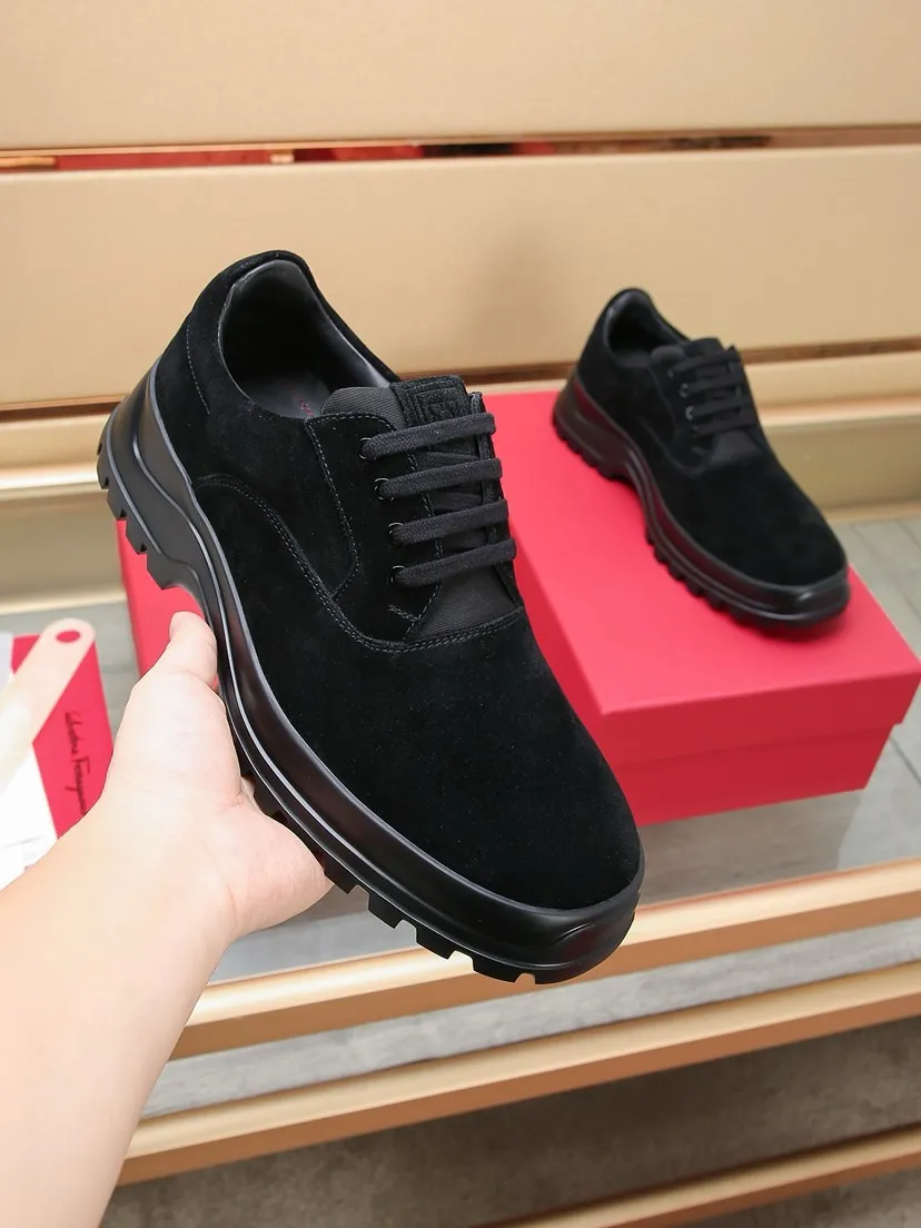 Men's men's shoes💰P660💰🔥《Ferragamo》👏Latest • High-end top brand luxury ~ purchasing agency, top quality ~. New fashionable business men's shoes🔜The uppers are made of original first-layer suede cowhide➕cowhide·lining, with fine workmanship. The original stylish and soft combination wear-resistant and non-slip outsole is light and comfortable on the feet. The real thing looks better in real photos. Number of yards: 38--44 (45 and 46 can be customized)